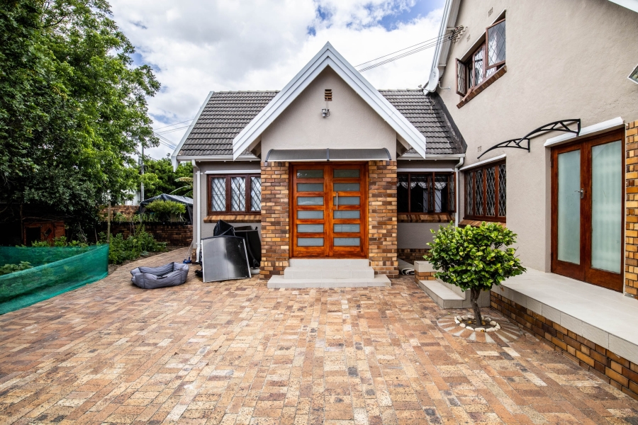 To Let 0 Bedroom Property for Rent in Pinelands Western Cape